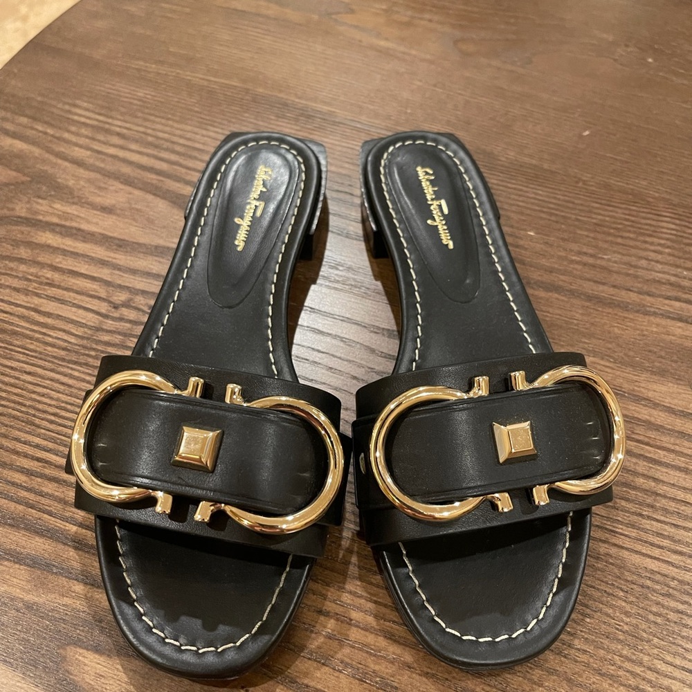 Ferragamo Sandals - Picture 6 of 6